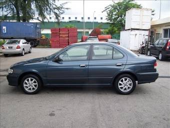 2000 Nissan Sunny Pictures