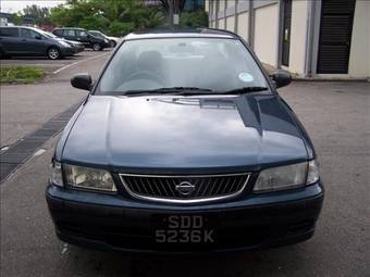 2000 Nissan Sunny Pictures