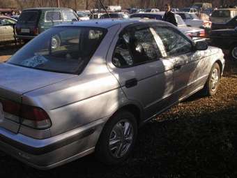 2000 Nissan Sunny Photos