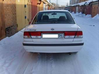 2000 Nissan Sunny Photos