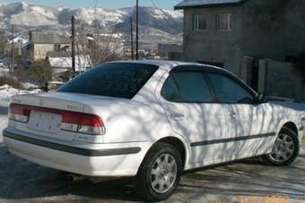 2000 Nissan Sunny Images