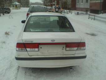 2000 Nissan Sunny Images