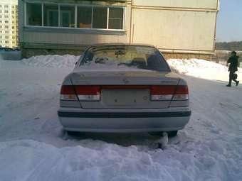 2000 Nissan Sunny Pictures