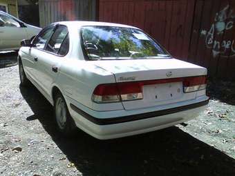 2000 Nissan Sunny Pictures