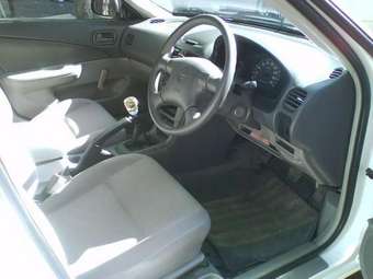 2000 Nissan Sunny Photos