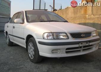 2000 Nissan Sunny Photos