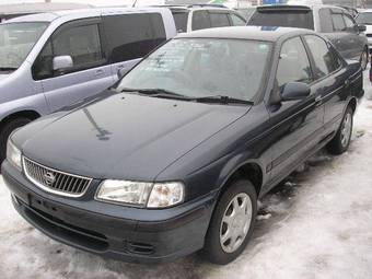 2000 Nissan Sunny Pictures