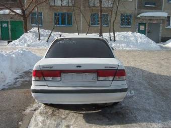 2000 Nissan Sunny Photos