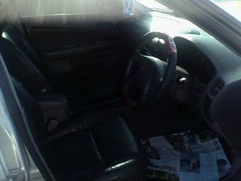 2000 Nissan Sunny Photos