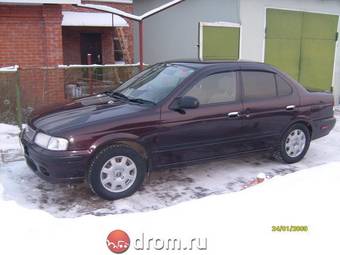 2000 Nissan Sunny Photos