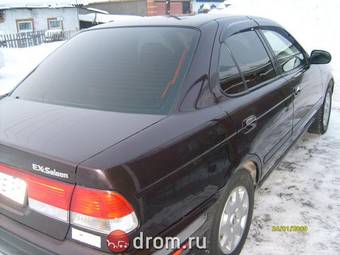 2000 Nissan Sunny Pictures