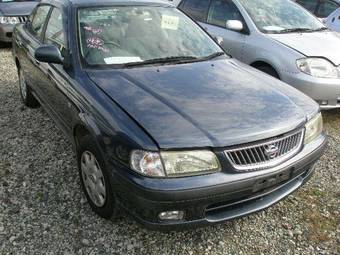 2000 Nissan Sunny Pics