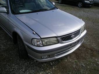 2000 Nissan Sunny Pictures