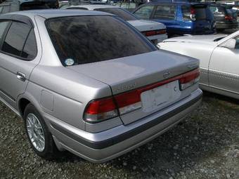 2000 Nissan Sunny Pics