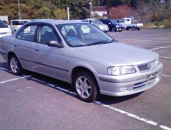 2000 Nissan Sunny Pics