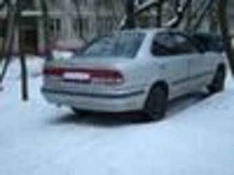2000 Nissan Sunny Photos