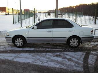 2000 Nissan Sunny For Sale