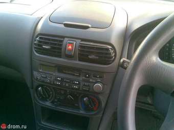 2000 Nissan Sunny Pics