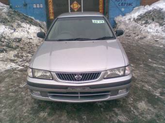 2000 Nissan Sunny Photos