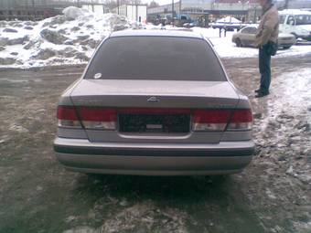 2000 Nissan Sunny Pictures