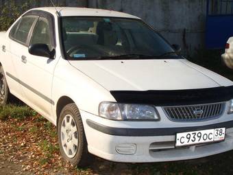 2000 Nissan Sunny Photos