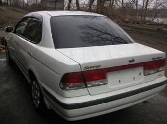 2000 Nissan Sunny Photos