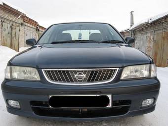 2000 Nissan Sunny Pictures
