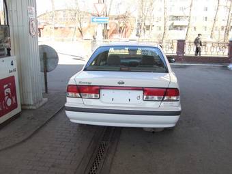 2000 Nissan Sunny Photos