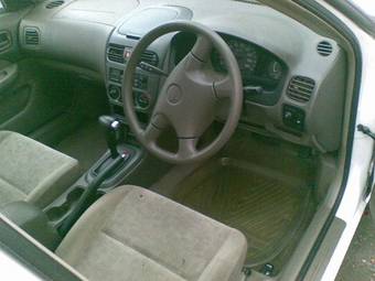 2000 Nissan Sunny Pictures