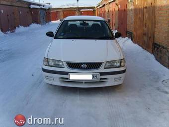 2000 Nissan Sunny Pictures