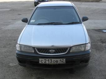 2000 Nissan Sunny Photos