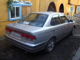 2000 Nissan Sunny Pictures