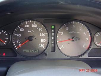 2000 Nissan Sunny Photos