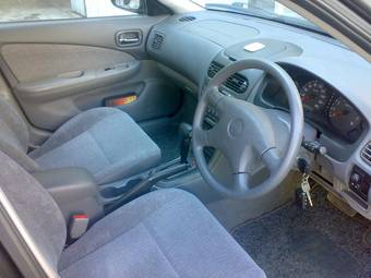 2000 Nissan Sunny Pictures