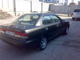 2000 Nissan Sunny Pictures