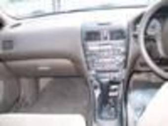 2000 Nissan Sunny Pictures