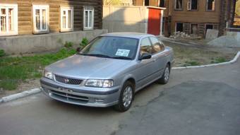 2000 Nissan Sunny Photos