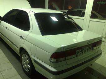 2000 Nissan Sunny Photos