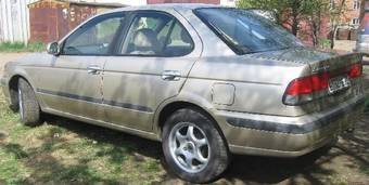 2000 Nissan Sunny Pictures