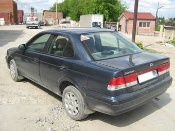 2000 Nissan Sunny Pictures