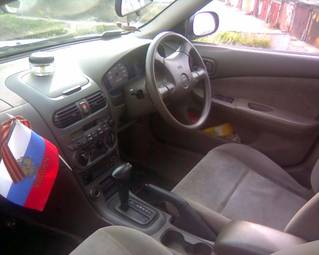 2000 Nissan Sunny Photos