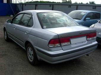 2000 Nissan Sunny Photos