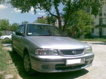 2000 Nissan Sunny Pictures