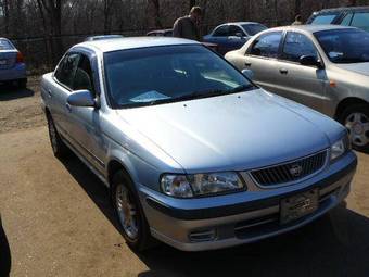 2000 Nissan Sunny Photos