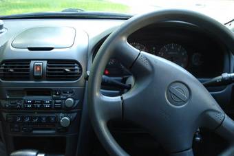 2000 Nissan Sunny For Sale