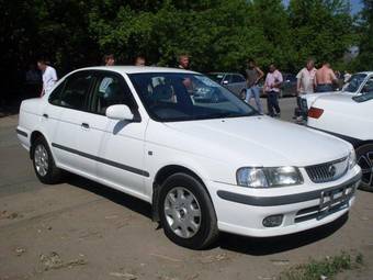 2000 Nissan Sunny Pictures