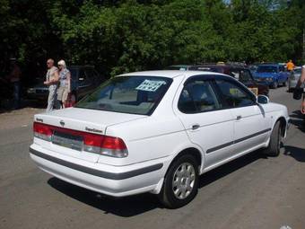 2000 Nissan Sunny Photos