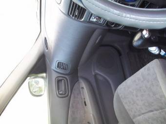 2000 Nissan Sunny Pictures