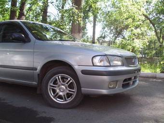2000 Nissan Sunny Photos