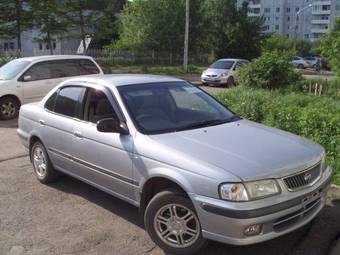 2000 Nissan Sunny Images